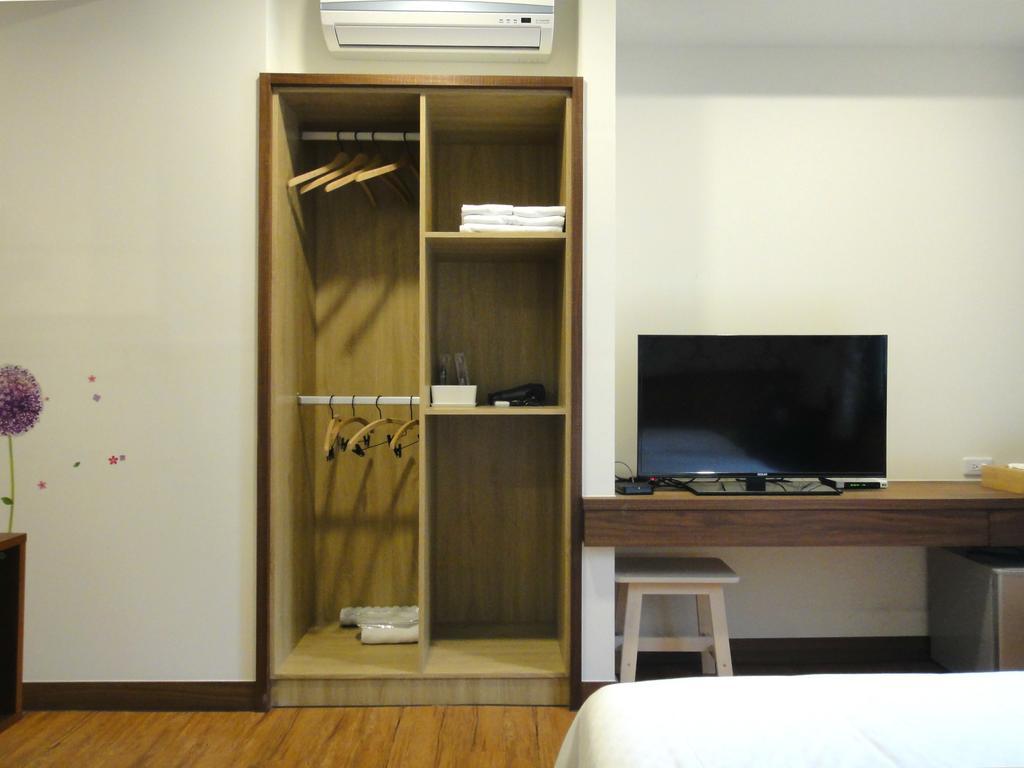 Park 66 Apartment Tainan Exterior photo